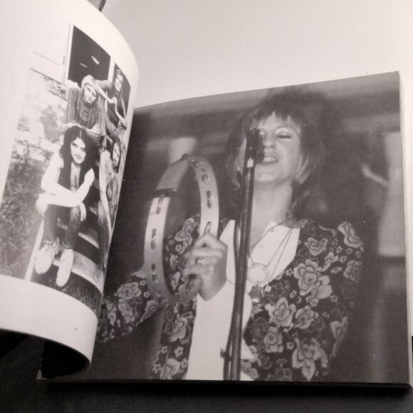 Fleetwood Mac 25 Years The Chain Booklet insert Anniversary Book - Picture 4 of 5